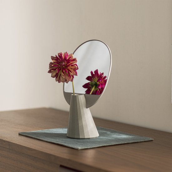 Mirror & vase