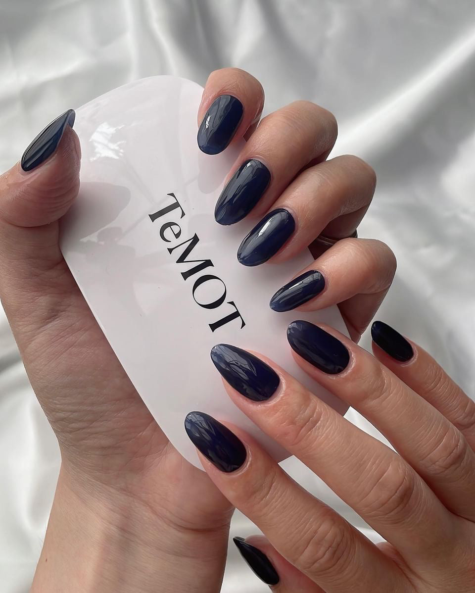 The SEMI GEL NAIL
