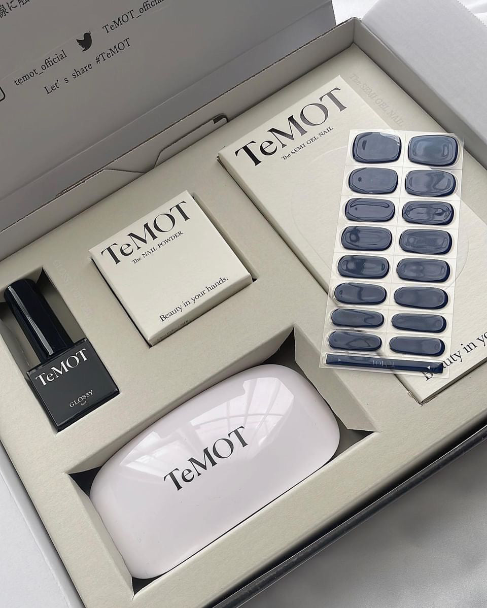 The SEMI GEL NAIL