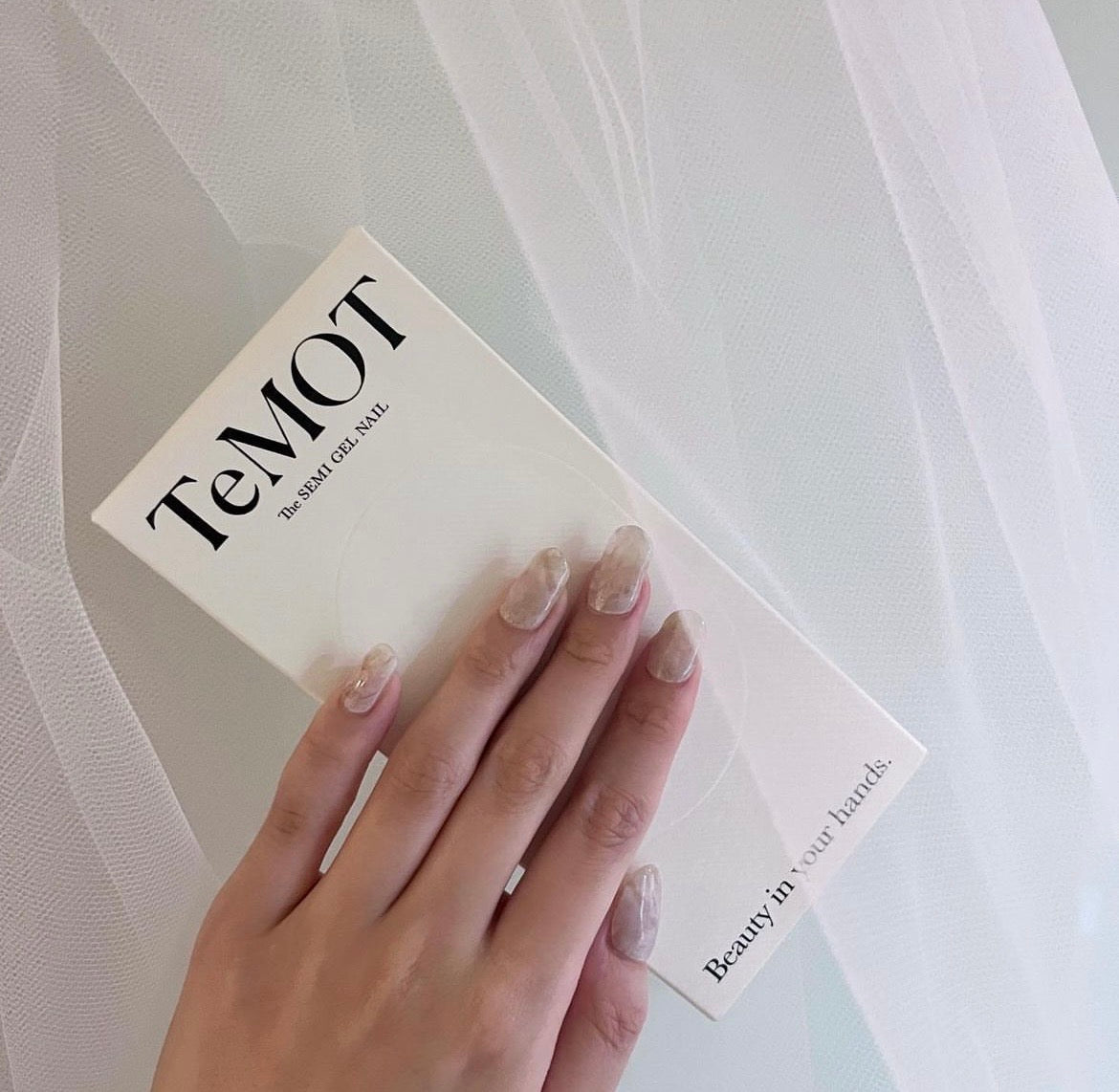 The SEMI GEL NAIL