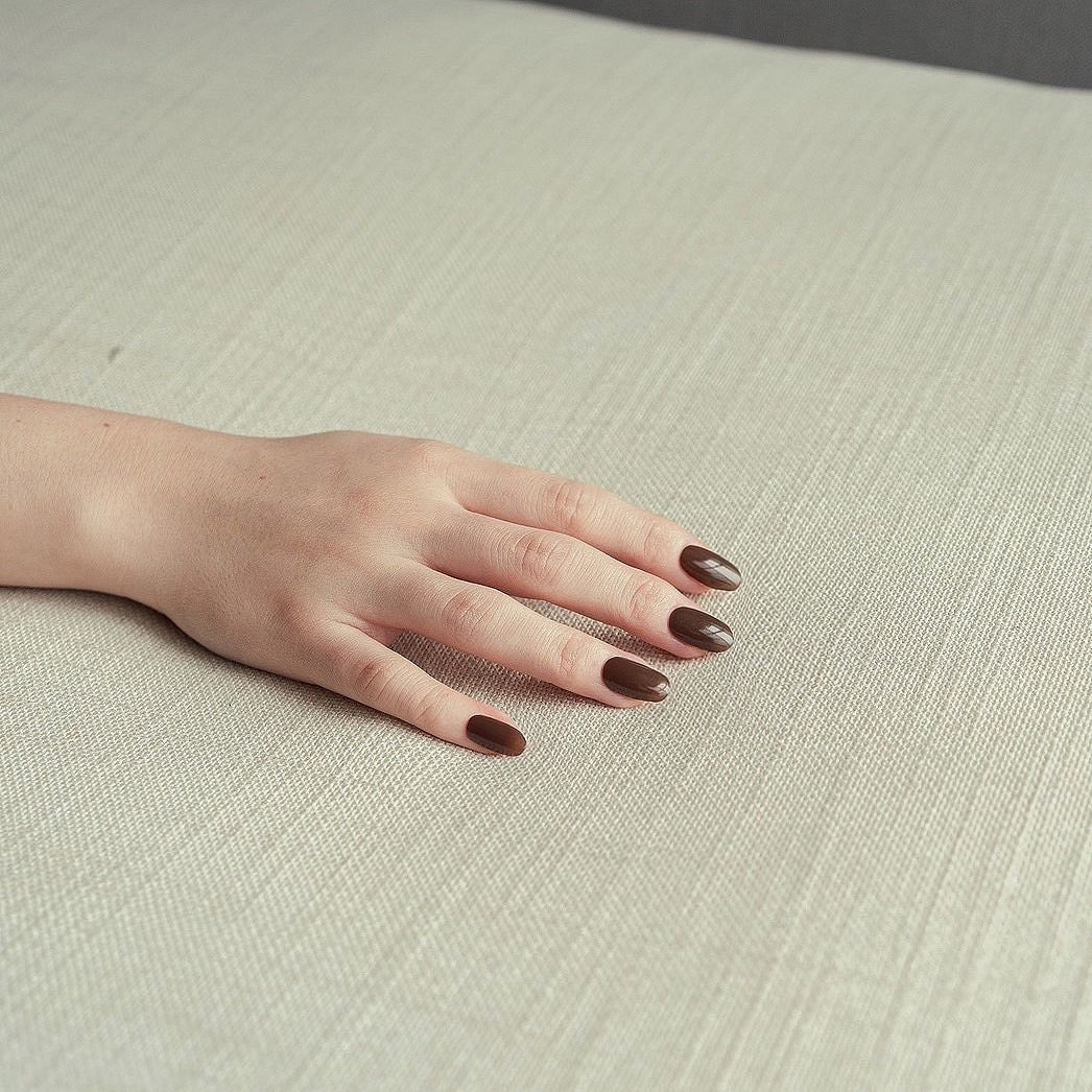 The SEMI GEL NAIL