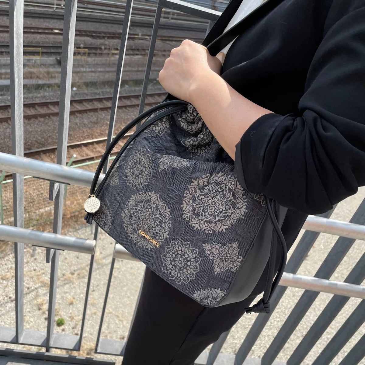 JESSIE TOTE