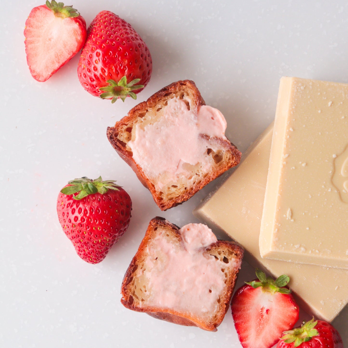 【限定】苺チョコカヌレ(4個入り)