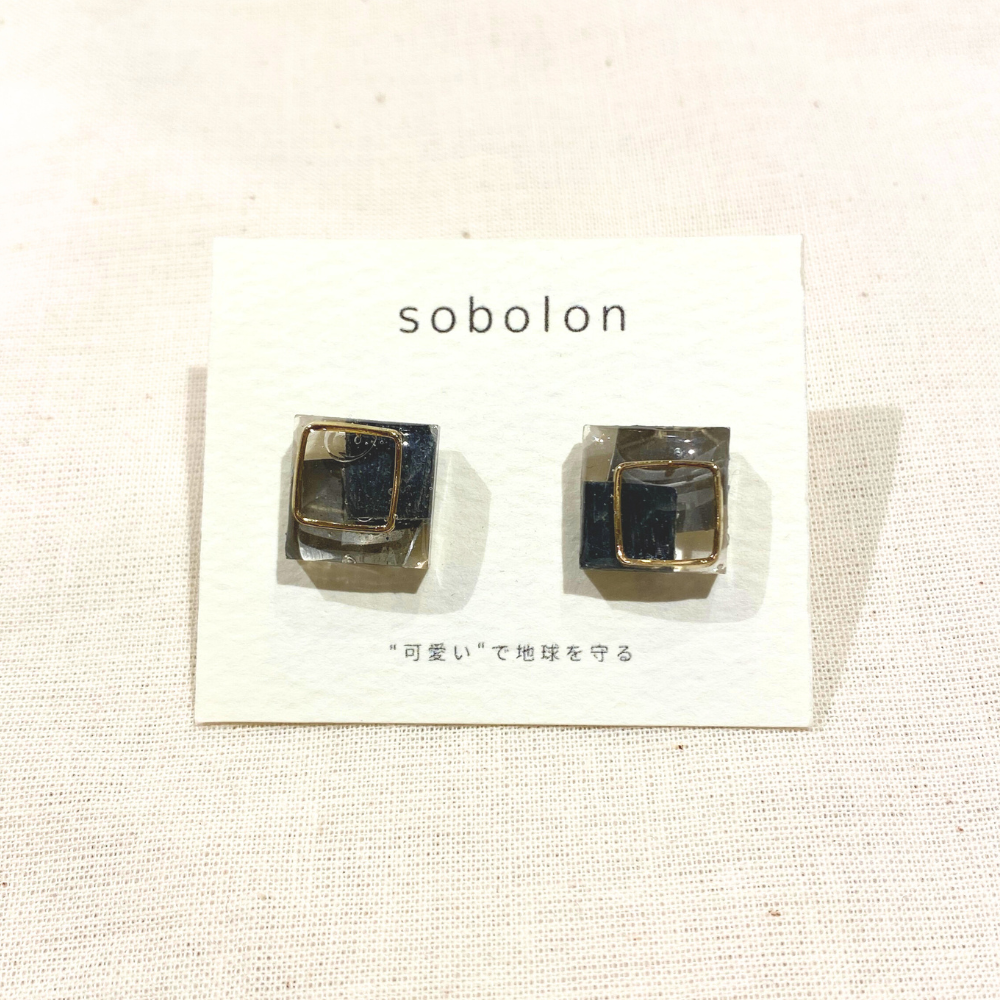 ピアス M