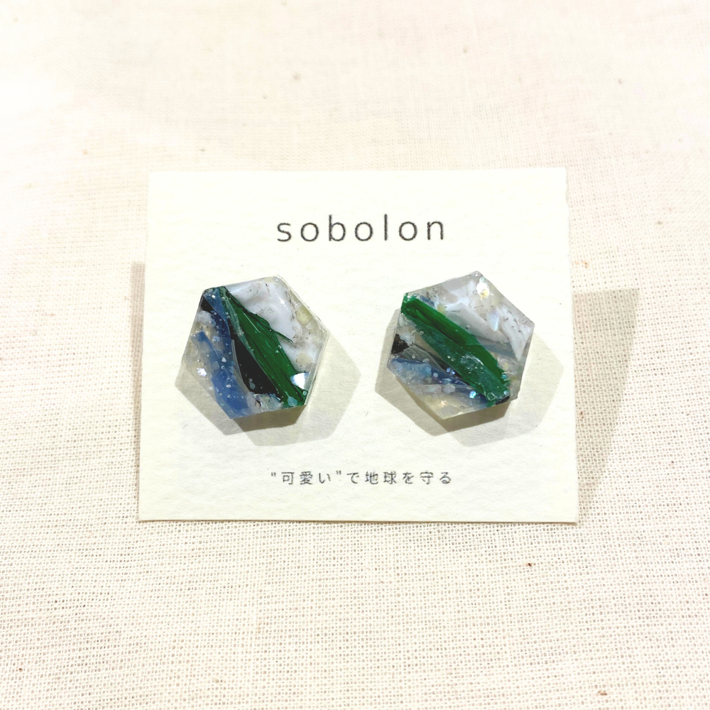 ピアス M
