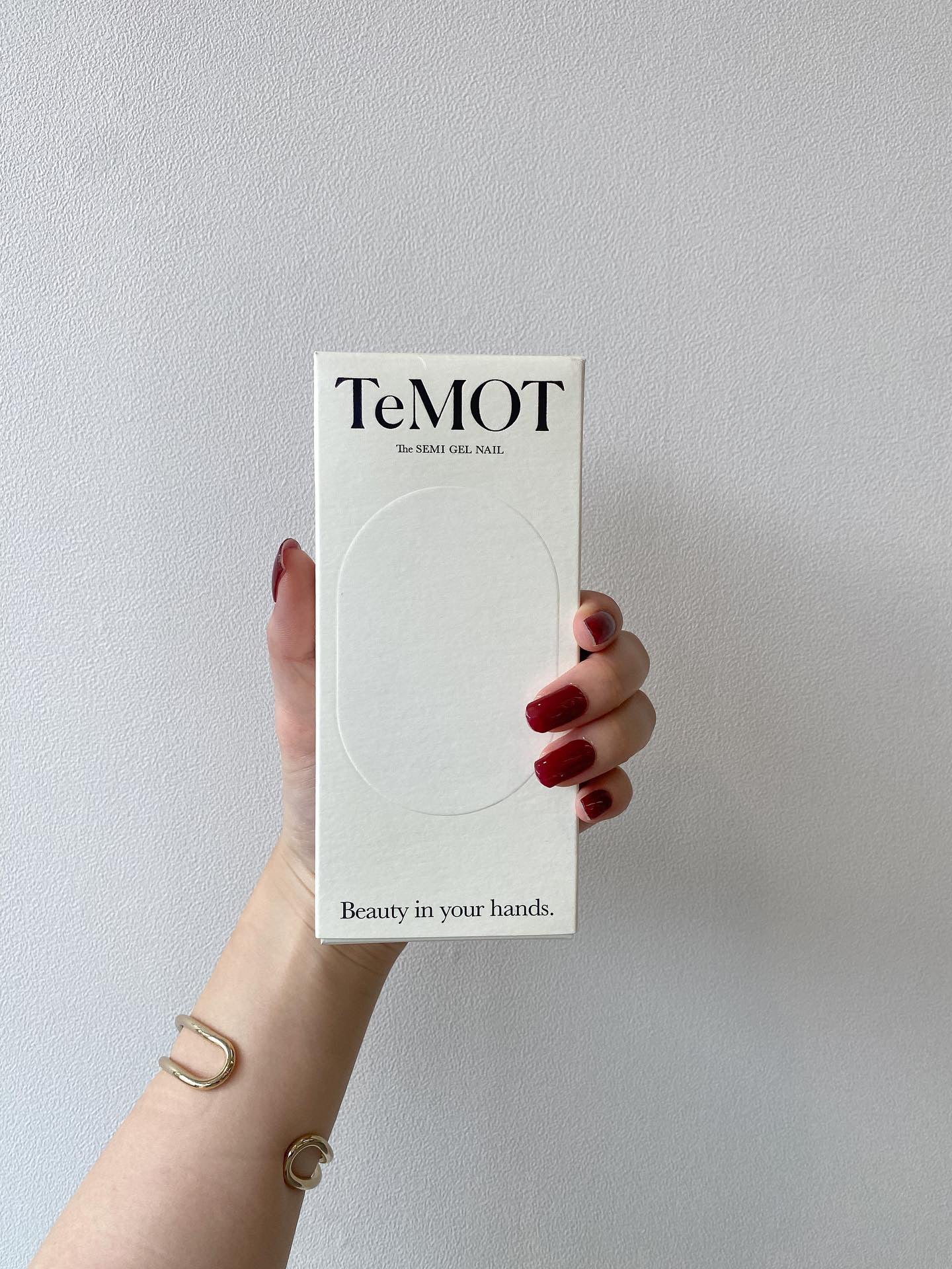 The SEMI GEL NAIL
