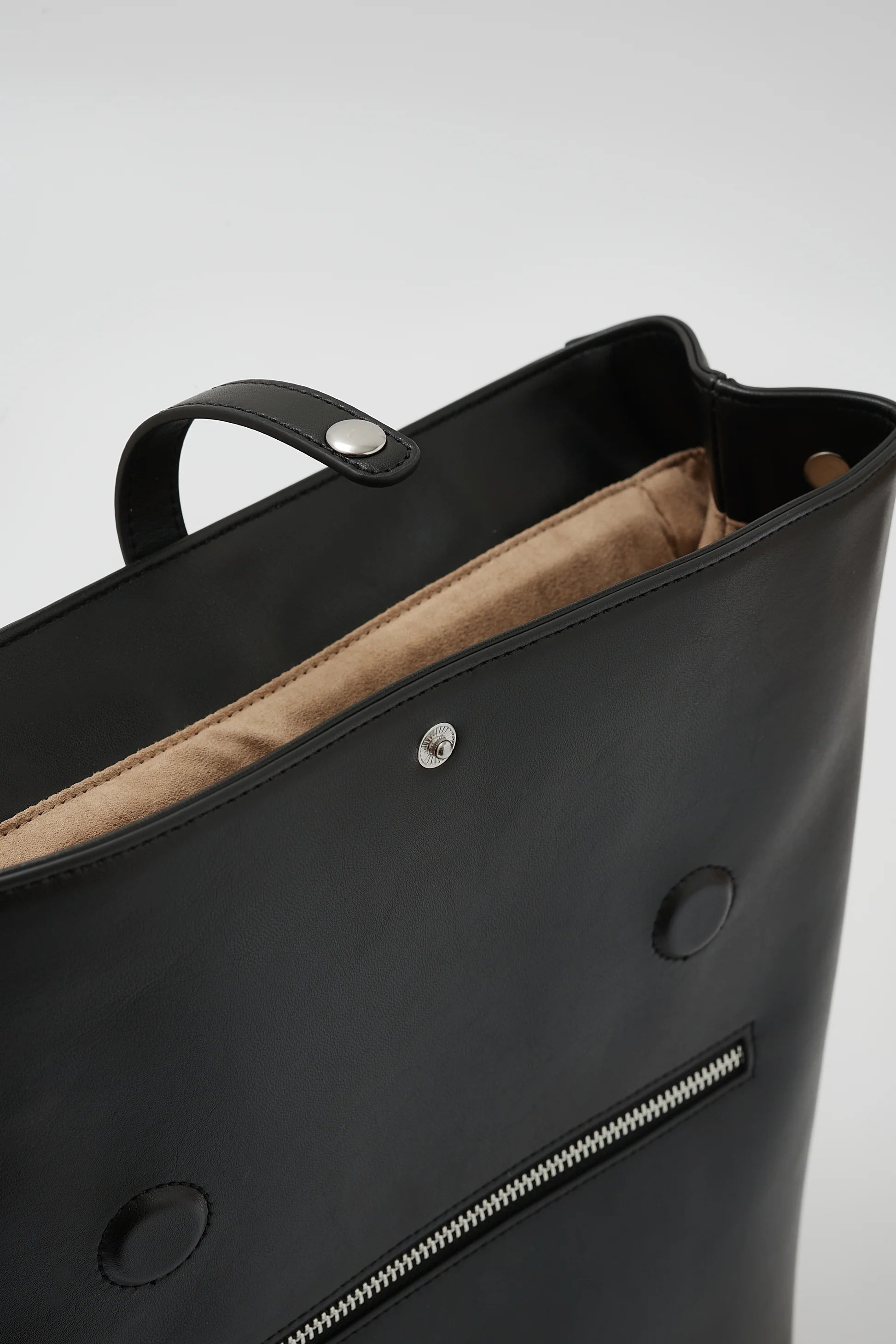 Apple Square Rucksack - LOVST TOKYO｜ethikura by エシカルな暮らし
