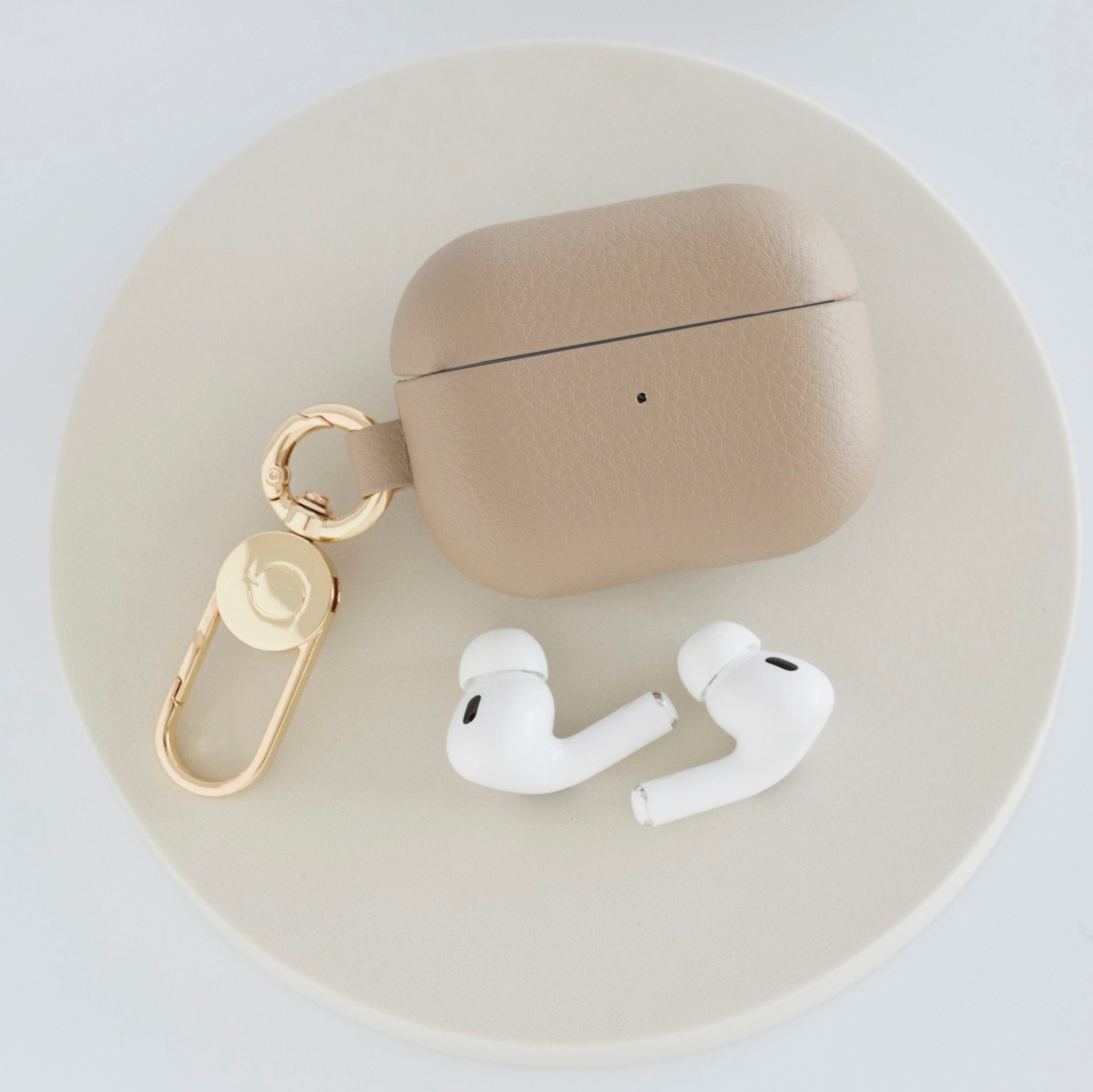 Apple AirPods orders Pro