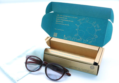 サステナブルなサングラス　ライトブラウンレンズ