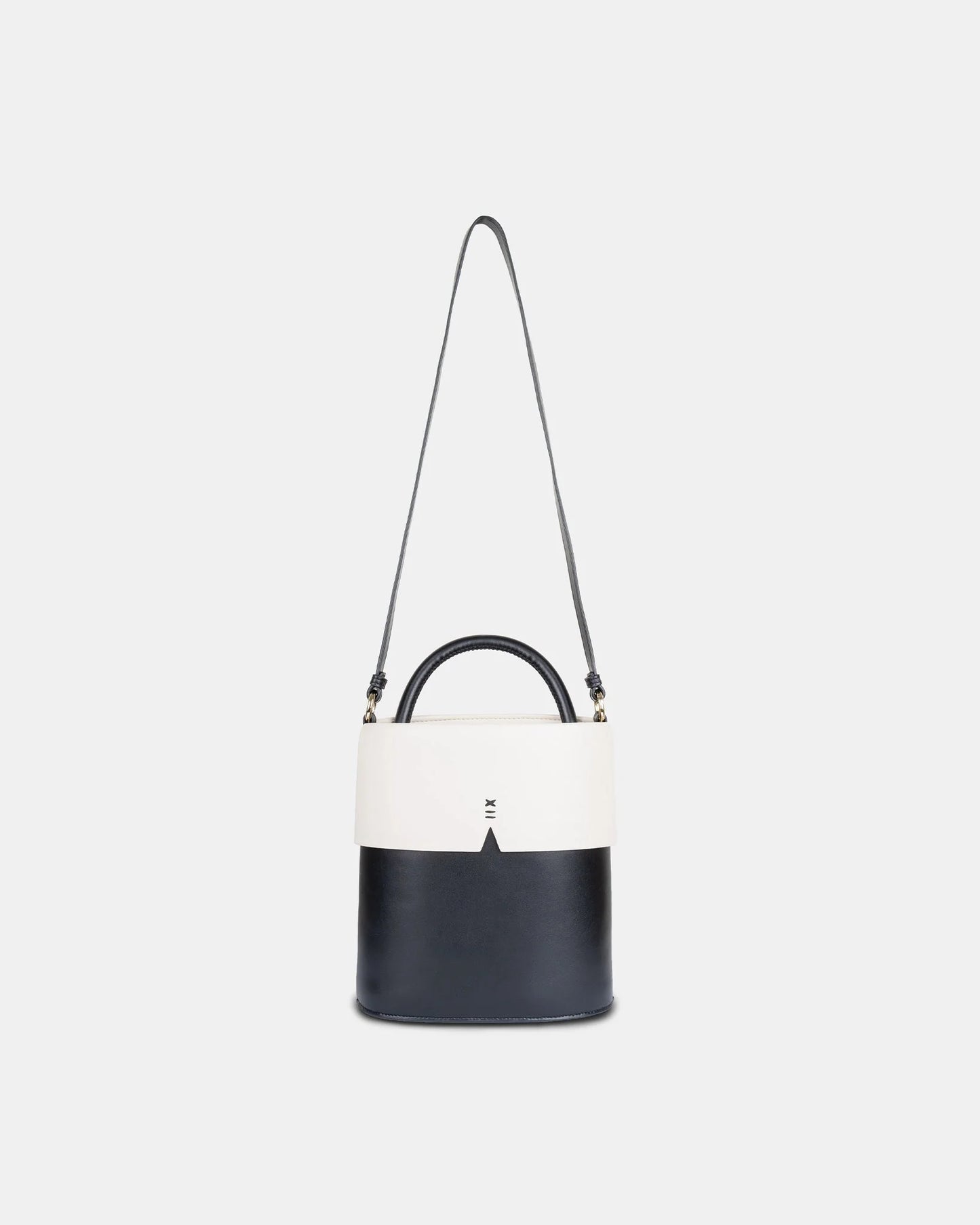 Gaia Bucket Bag（12月上旬発送予定）