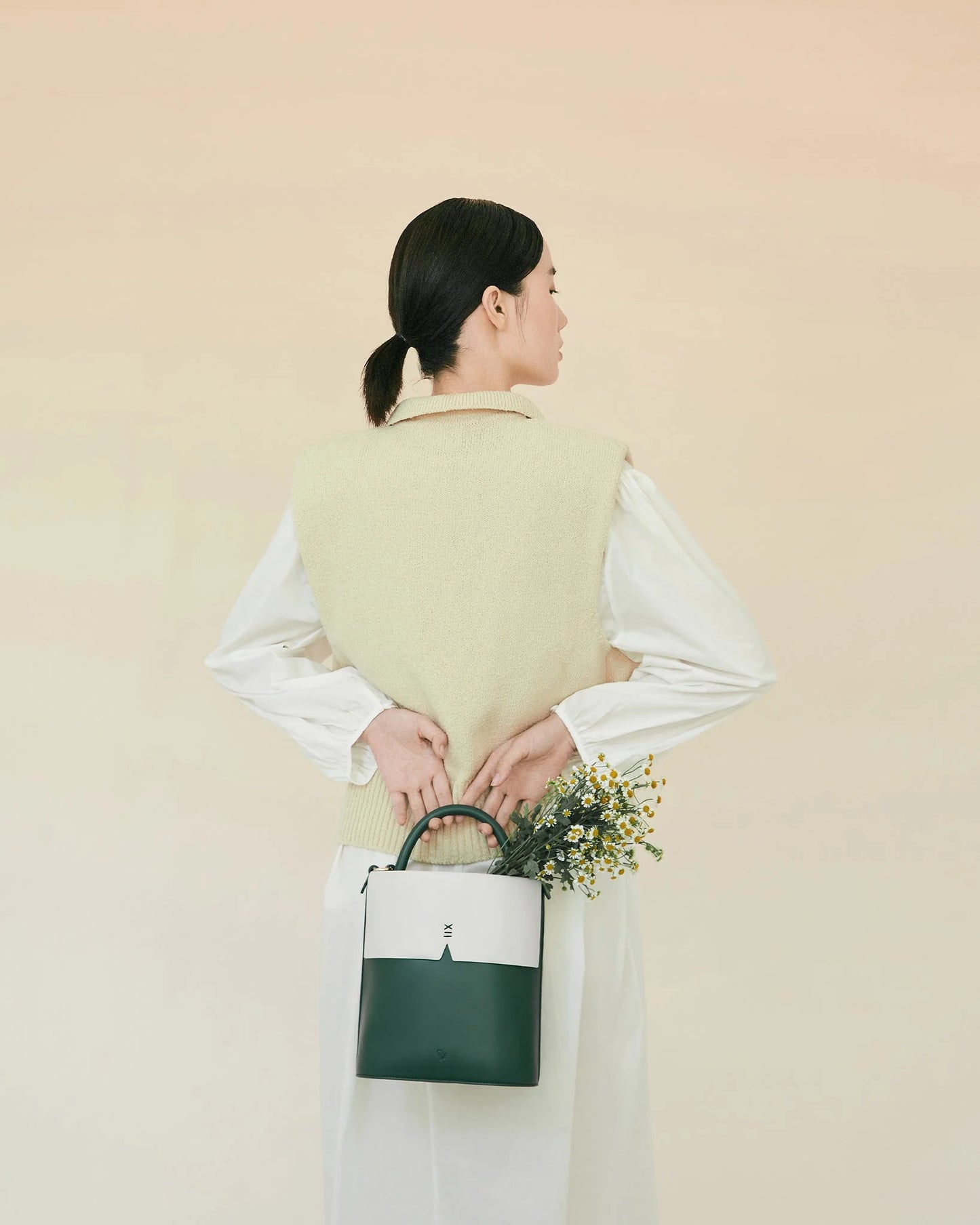 Gaia Bucket Bag（12月上旬発送予定）