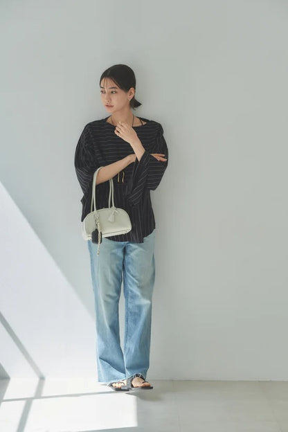 Apple Half-moon Boston Bag