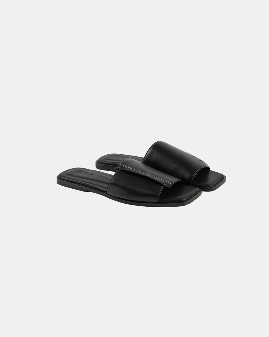 Peddle Corn Leather Sandal