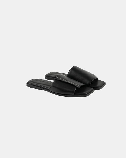 Peddle Corn Leather Sandal